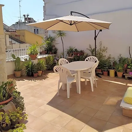 Bed & Breakfast Attica 3*